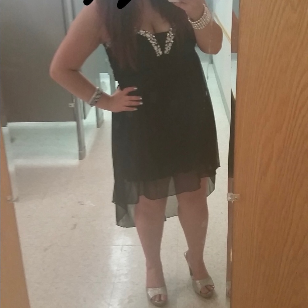 Black prom dress